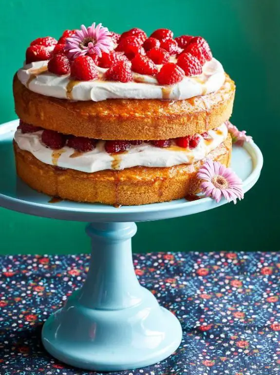 Earl Grey Tea Infused Victoria Sponge Cake