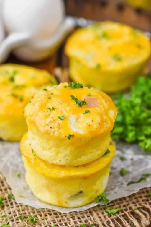 Egg Muffins with Ham and Cheese
