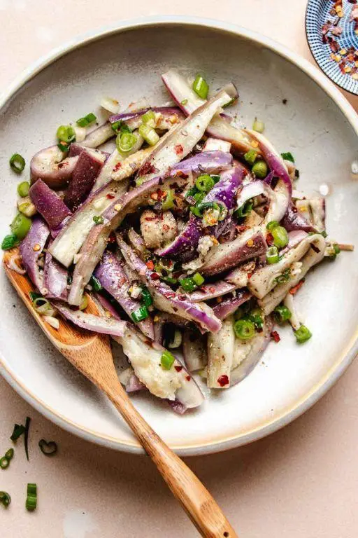 Eggplant Salad with Garlic and Vinegar