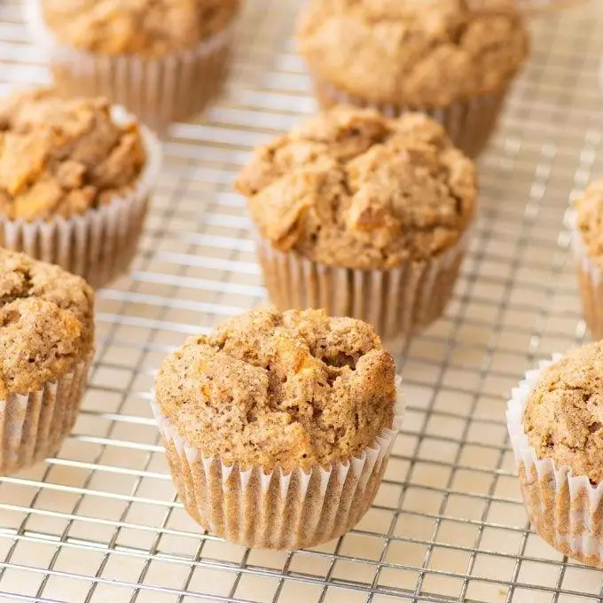 Flax Meal Muffins with Apples and Cinnamon