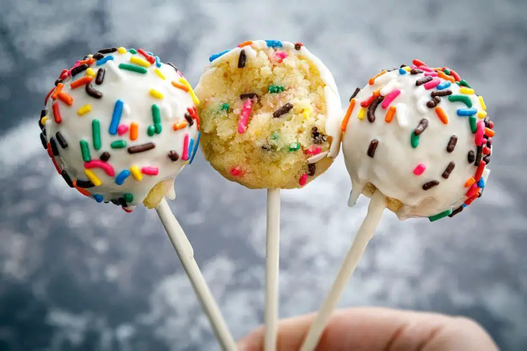 Funfetti Cake Pops Colorful and Sweet