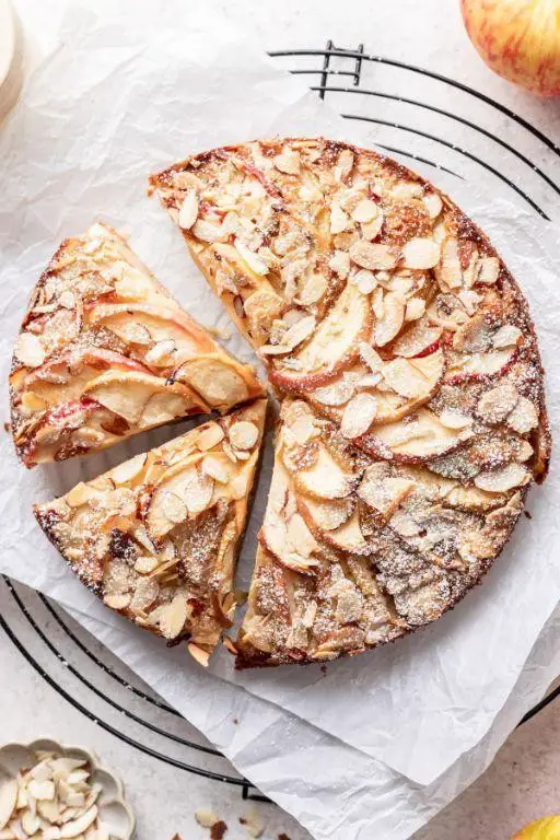Gala Apple and Almond Cake