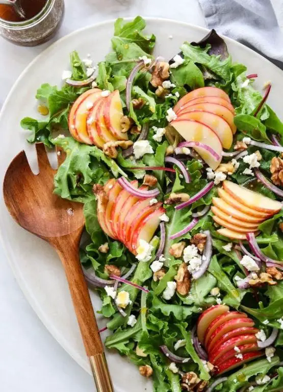 Gala Apple and Walnut Salad