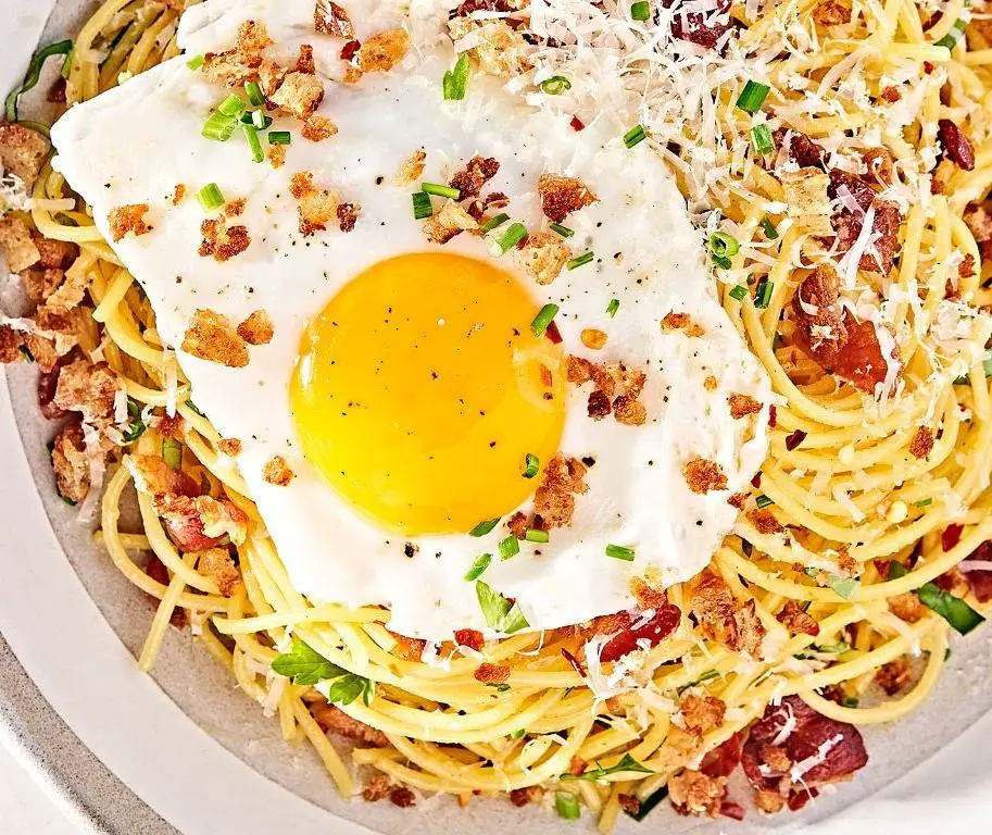 Garlic Butter Pasta with Sunny Side Up Eggs