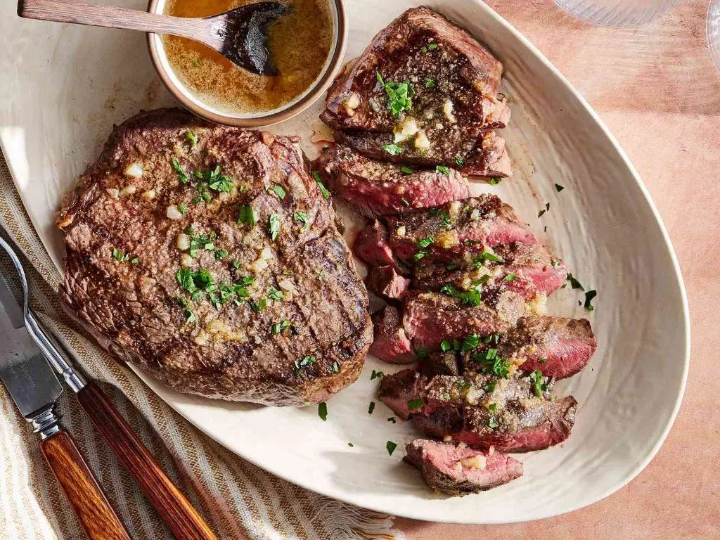 Garlic Butter Sirloin Steak