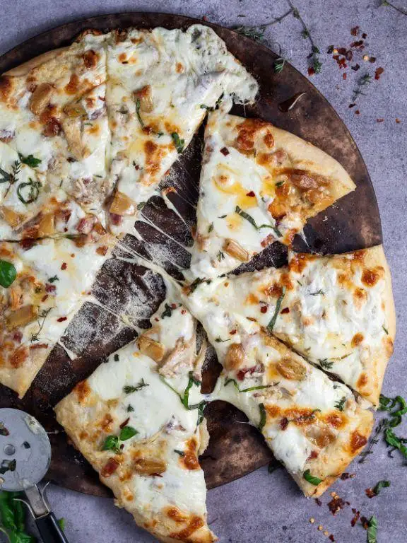 Garlic Parmesan White Pizza Sauce