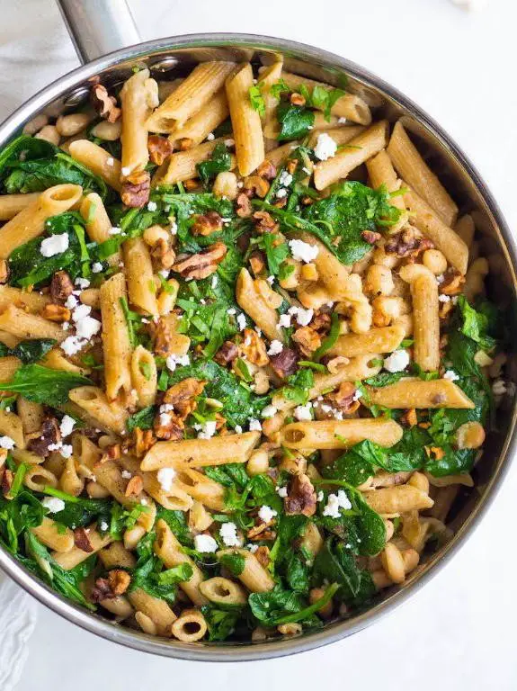 Garlicky White Bean and Spinach Pasta