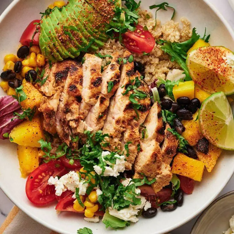 Grilled Chicken and Quinoa Bowl