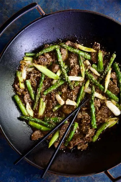 Ground Beef and Asparagus Stir-Fry