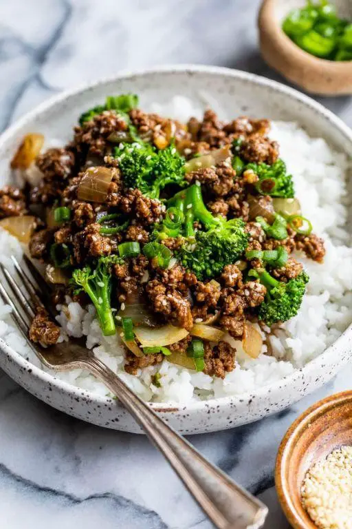 Ground Beef and Broccoli Stir-Fry