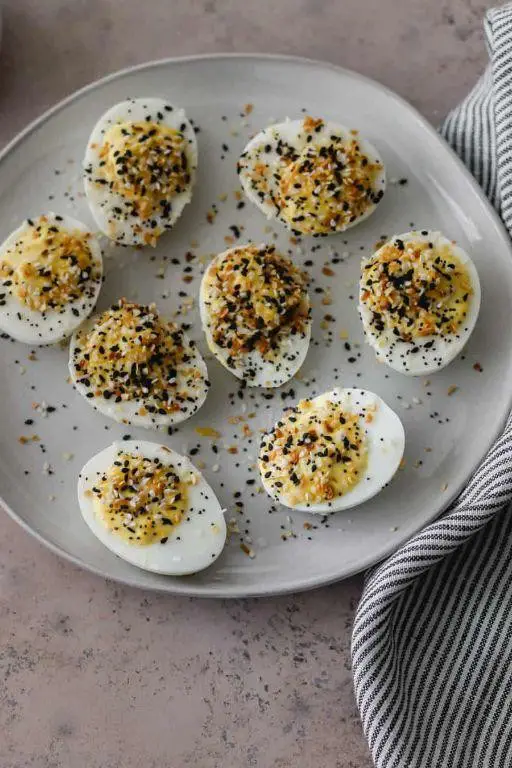 Hard-Boiled Eggs with Everything Bagel Seasoning