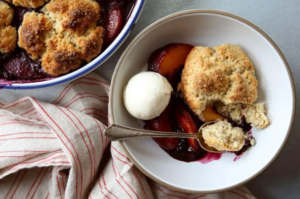 Hazelnut Flour Peach Cobbler