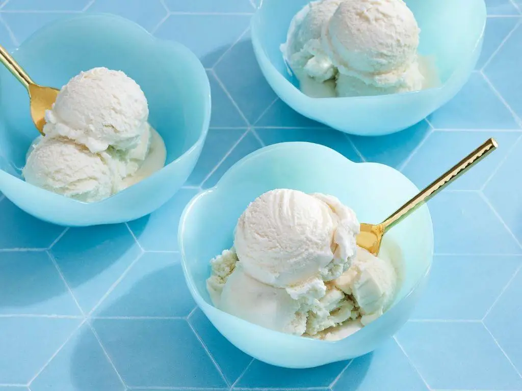 Homemade Vanilla Ice Cream