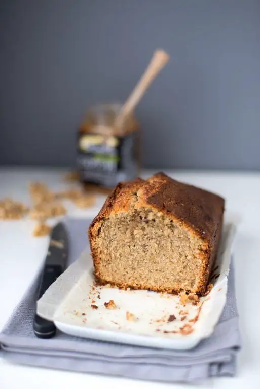 Honey and Walnut Tea Cake