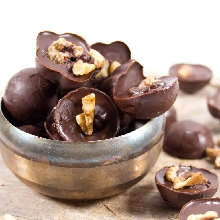 Keto Chocolate Fat Bombs