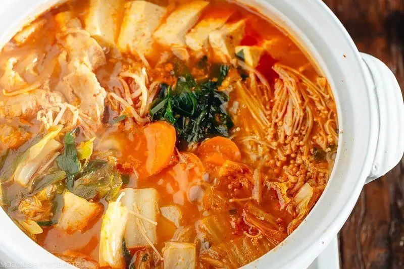 Kimchi Nabe Hot Pot