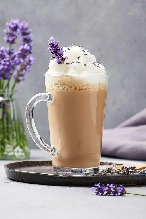 Lavender Latte Macchiato