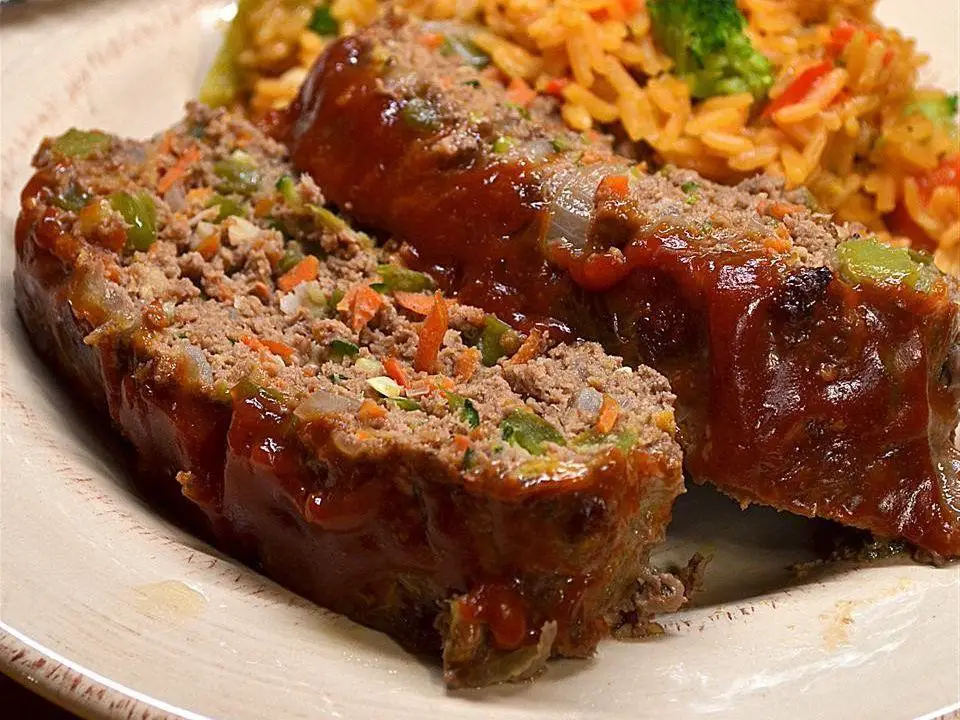 Low-Fat Beef and Carrot Meatloaf