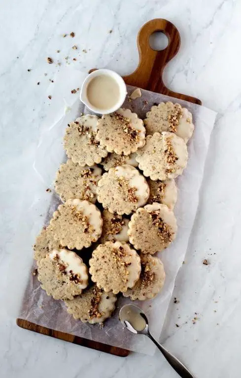 Maple Pecan Butter Cookies