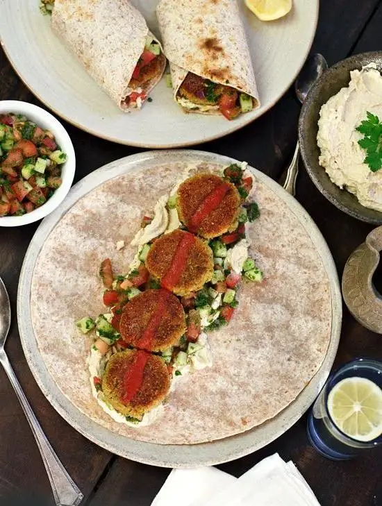 Mediterranean Falafel Wrap