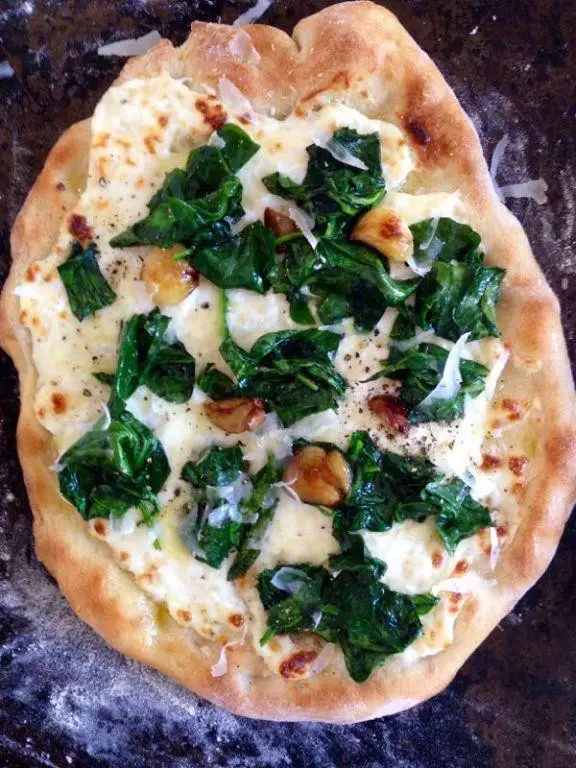Neapolitan Pizza with Ricotta and Spinach