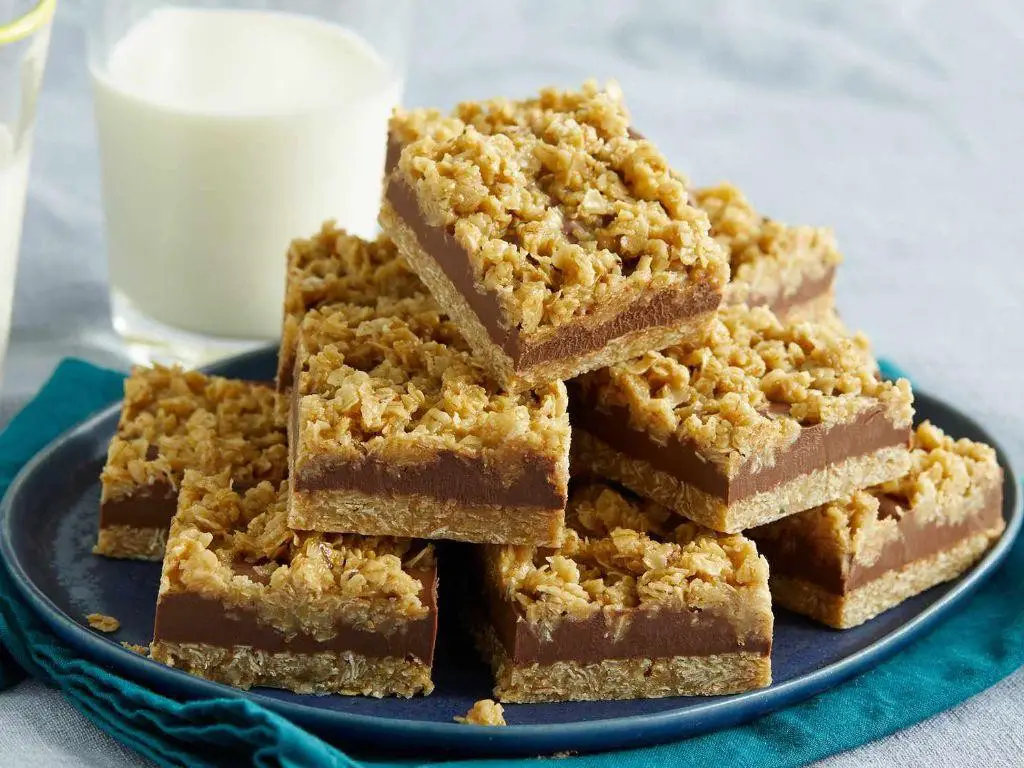 No Bake Chocolate Oatmeal Bars
