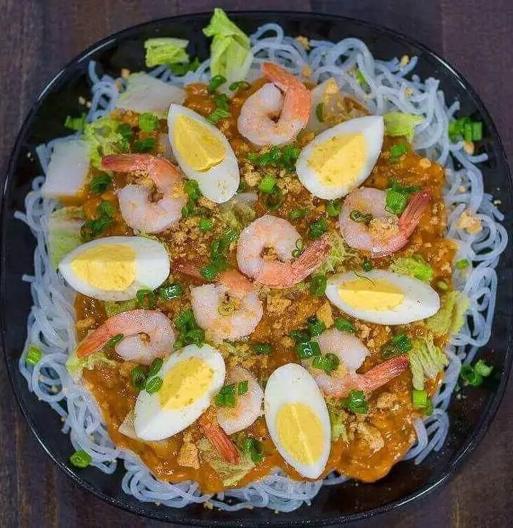 Palabok with Adobo Flakes and Egg