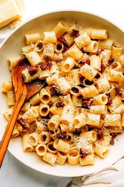 Pasta alla Gricia with Crispy Egg