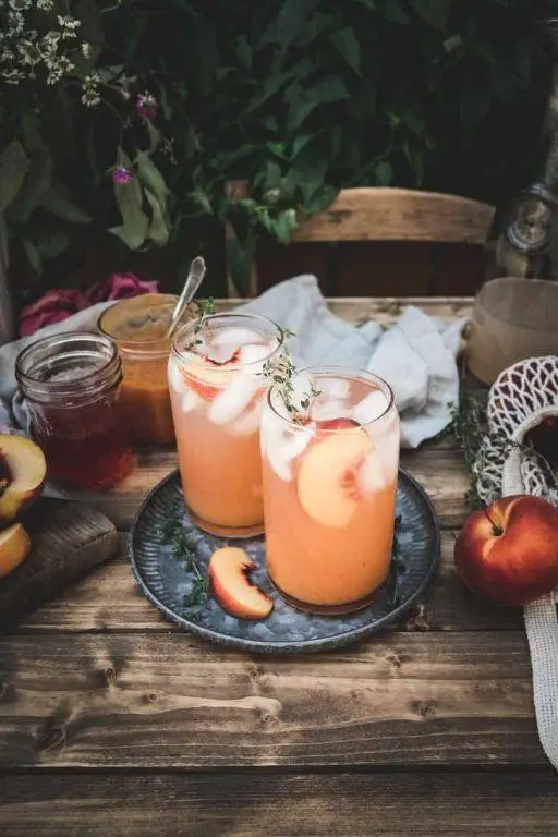 Peach Vodka Lemonade