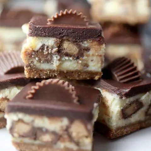 Peanut Butter Cup Cheesecake Bars