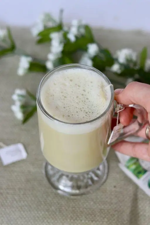 Peppermint Almond Milk Tea