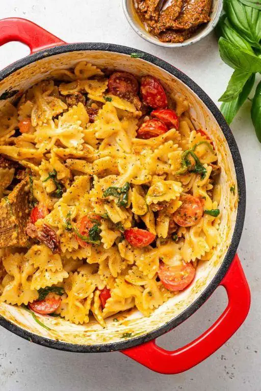Pesto Cavatappi with Sun-Dried Tomatoes
