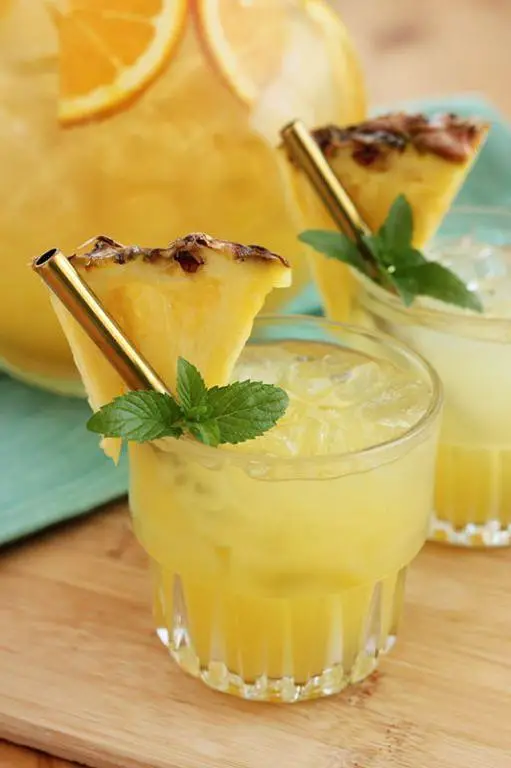 Pineapple Paradise Sprite Punch