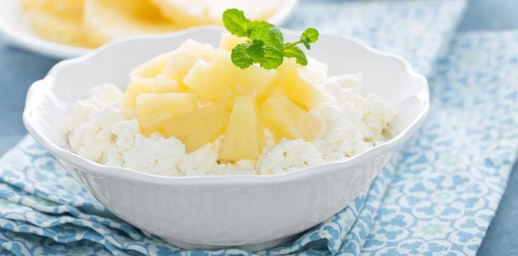Pineapple and Cottage Cheese