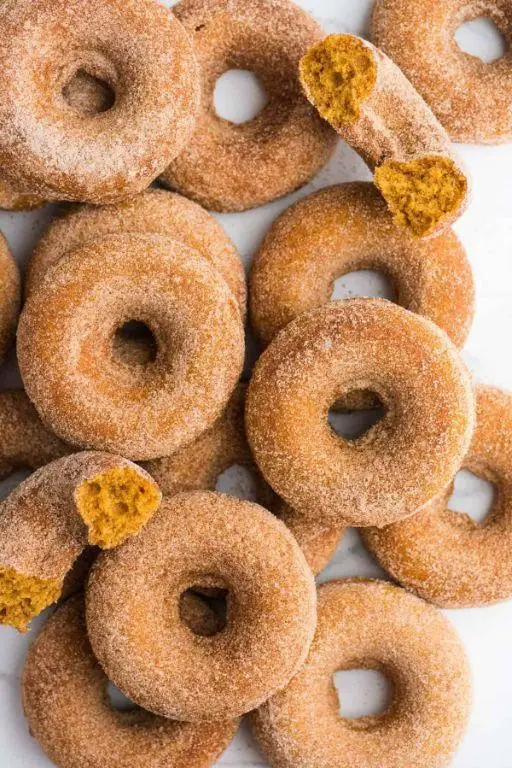 Pumpkin Spice Baked Donuts