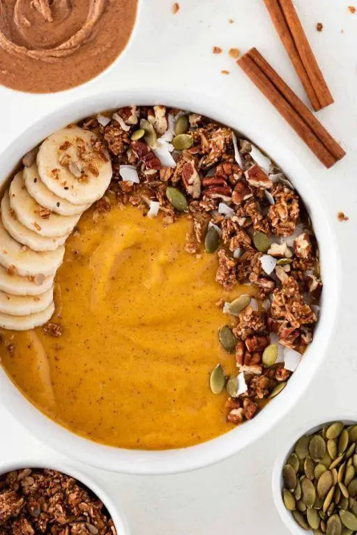 Pumpkin Spice Smoothie Bowl