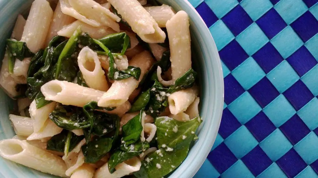 Quinoa Pasta with Spinach and Feta