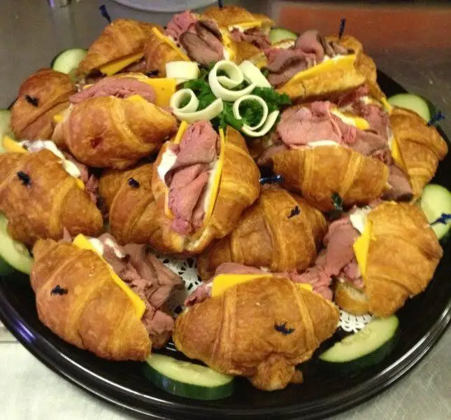 Roast Beef and Horseradish Croissant Sandwich
