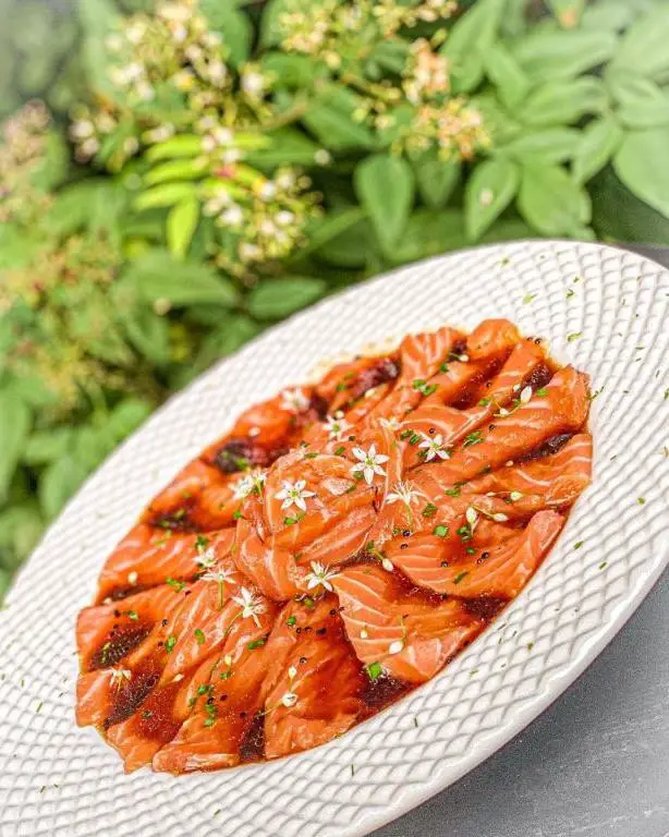 Salmon Sashimi with Yuzu Sauce