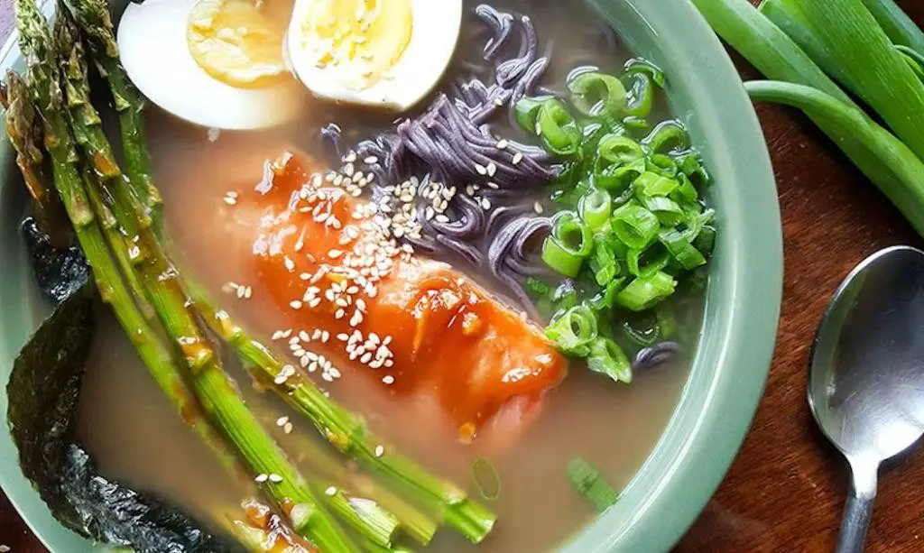 Salmon and Asparagus Ramen Bowl