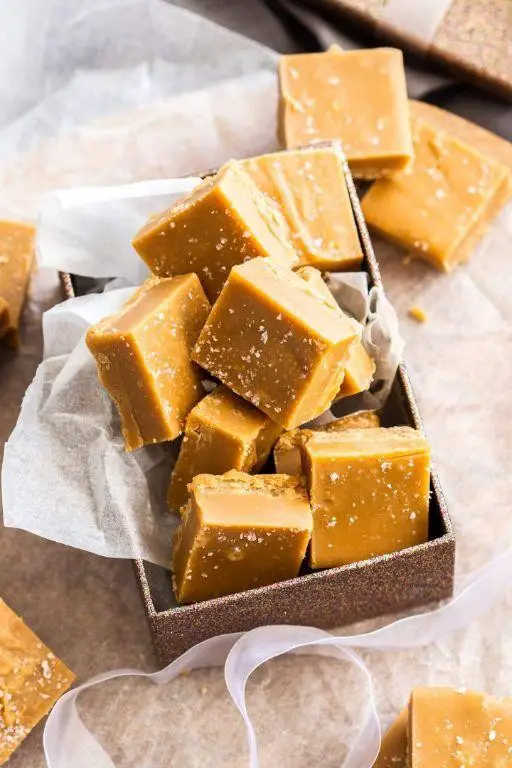 Salted Caramel Christmas Fudge