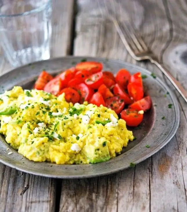 Scrambled Eggs with Avocado and Feta