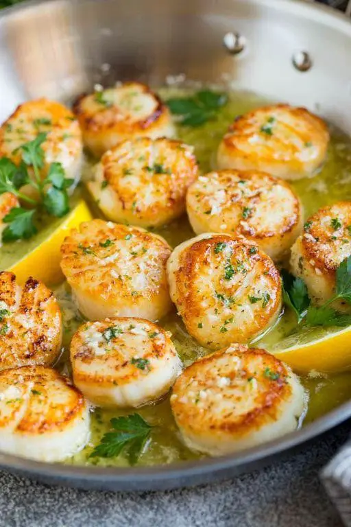 Seared Scallops with Garlic Butter