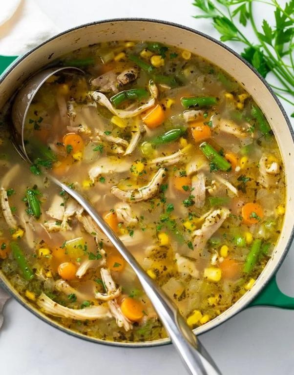 Shredded Chicken Thigh Soup with Vegetables