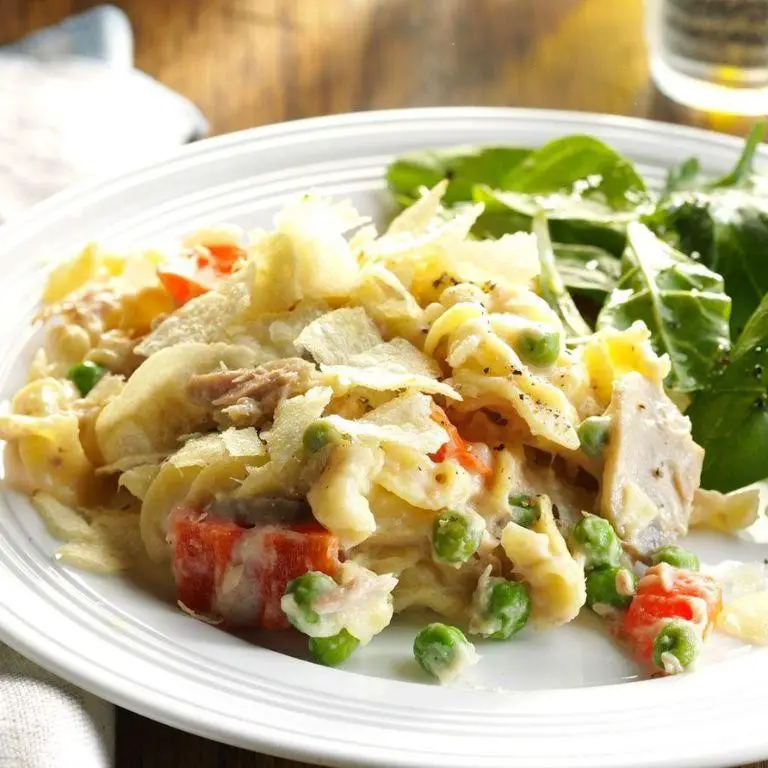 Slow Cooker Tuna Noodle Casserole
