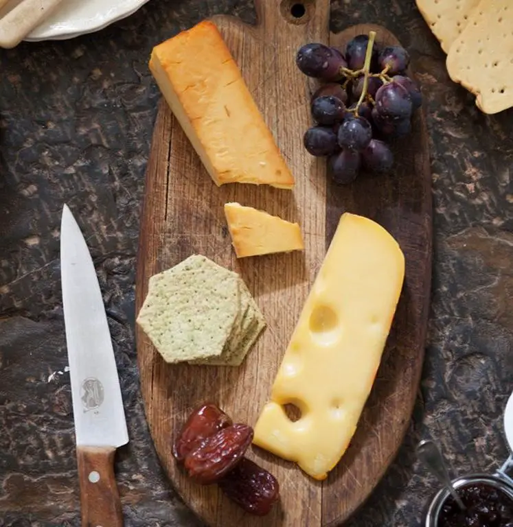 Smoked Cheese Platter