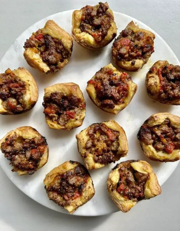 Spicy Sausage and Cheese Puff Pastry Shells