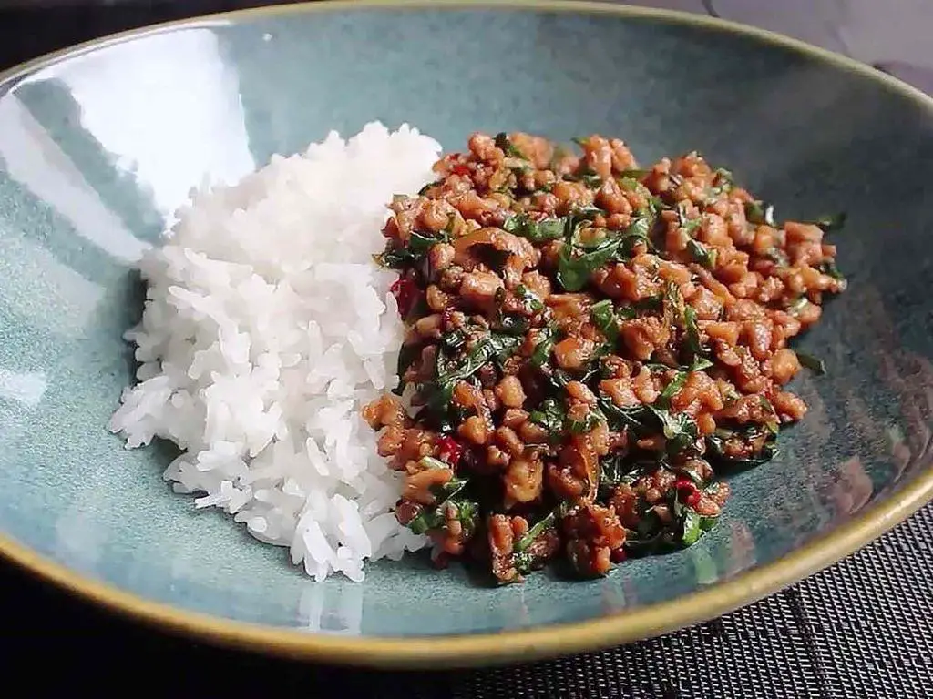 Spicy Thai Basil Chicken