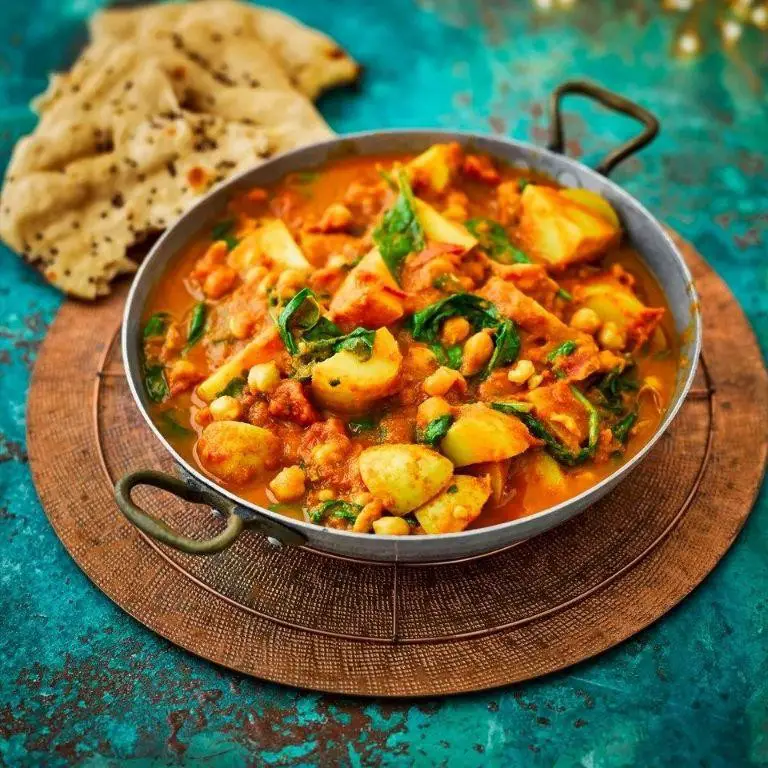 Spinach and Potato Curry
