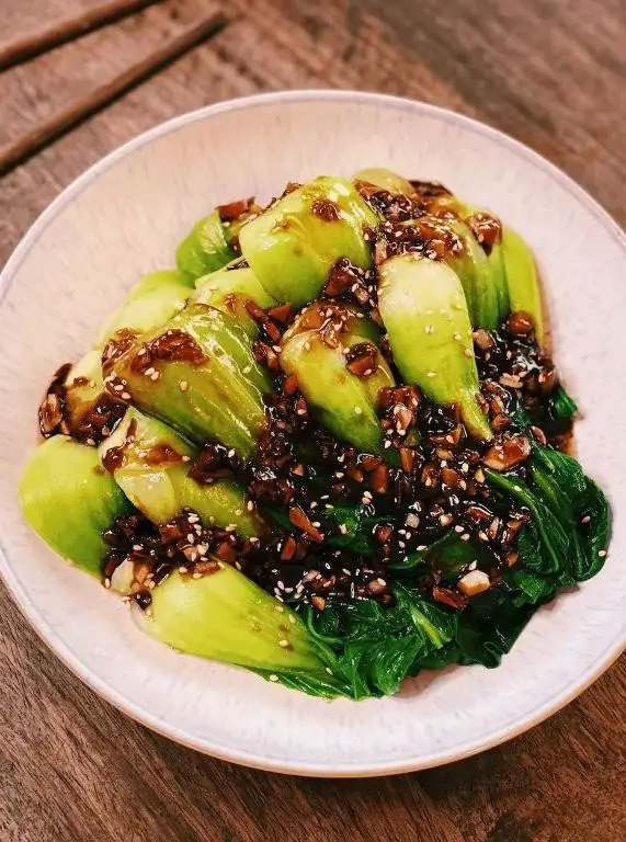 Stir-Fried Bok Choy with Garlic